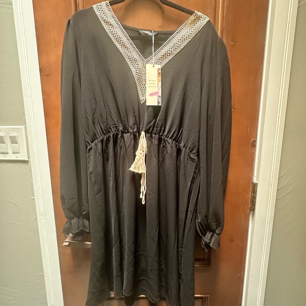 Women’s Black Boho V-Neck Dress with Tassel Tie